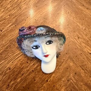 Vintage Decorative Women’s Hat Face Brooch - Art Deco